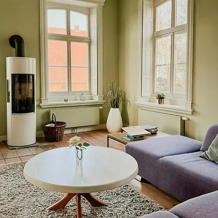 Your Dike Refuge In The Historic Gulfhof Apartmán
