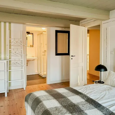 Your Dike Refuge In The Historic Gulfhof Apartmán *